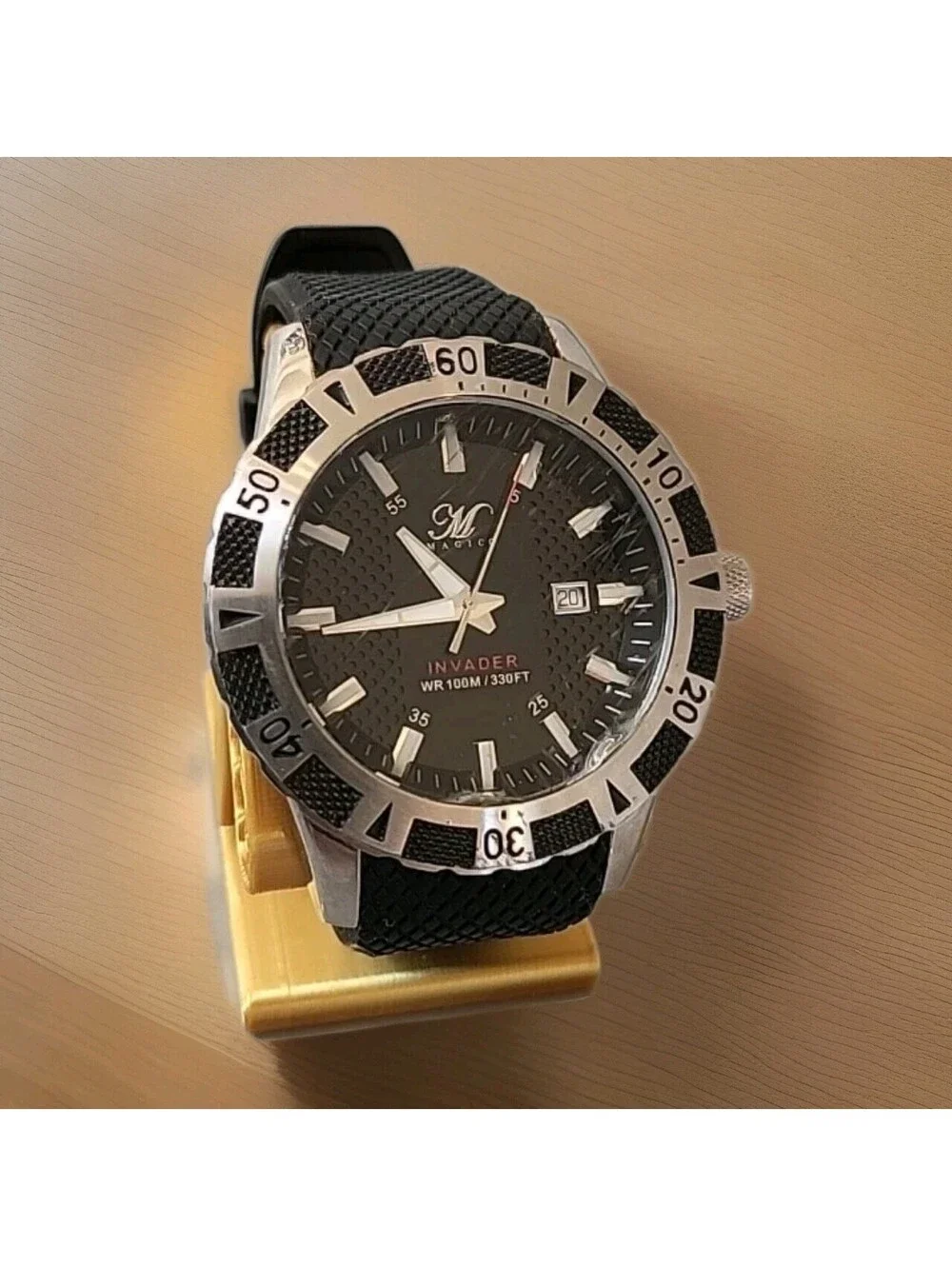 Magico Invader WR100m/330Ft Men's Wristwatch Black Silver Tone 49/52mm Works 9